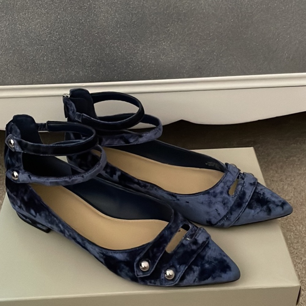 MARC FISHER Navy Velvet With Straps woman’s shoes only worn one time